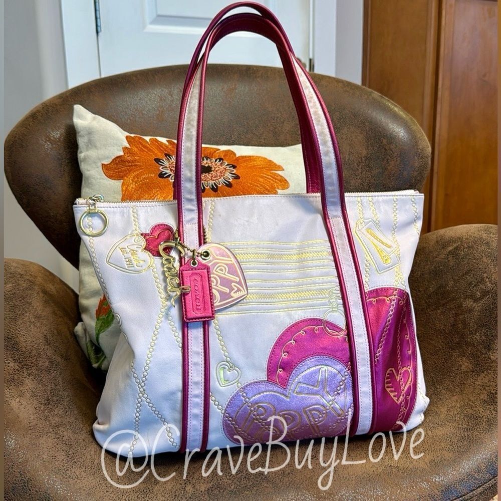 COACH Y2K VALENTINE’S DAY TOTE 14551 LEATHER, HEARTS, PINK SHIMMER 💞 VGUC